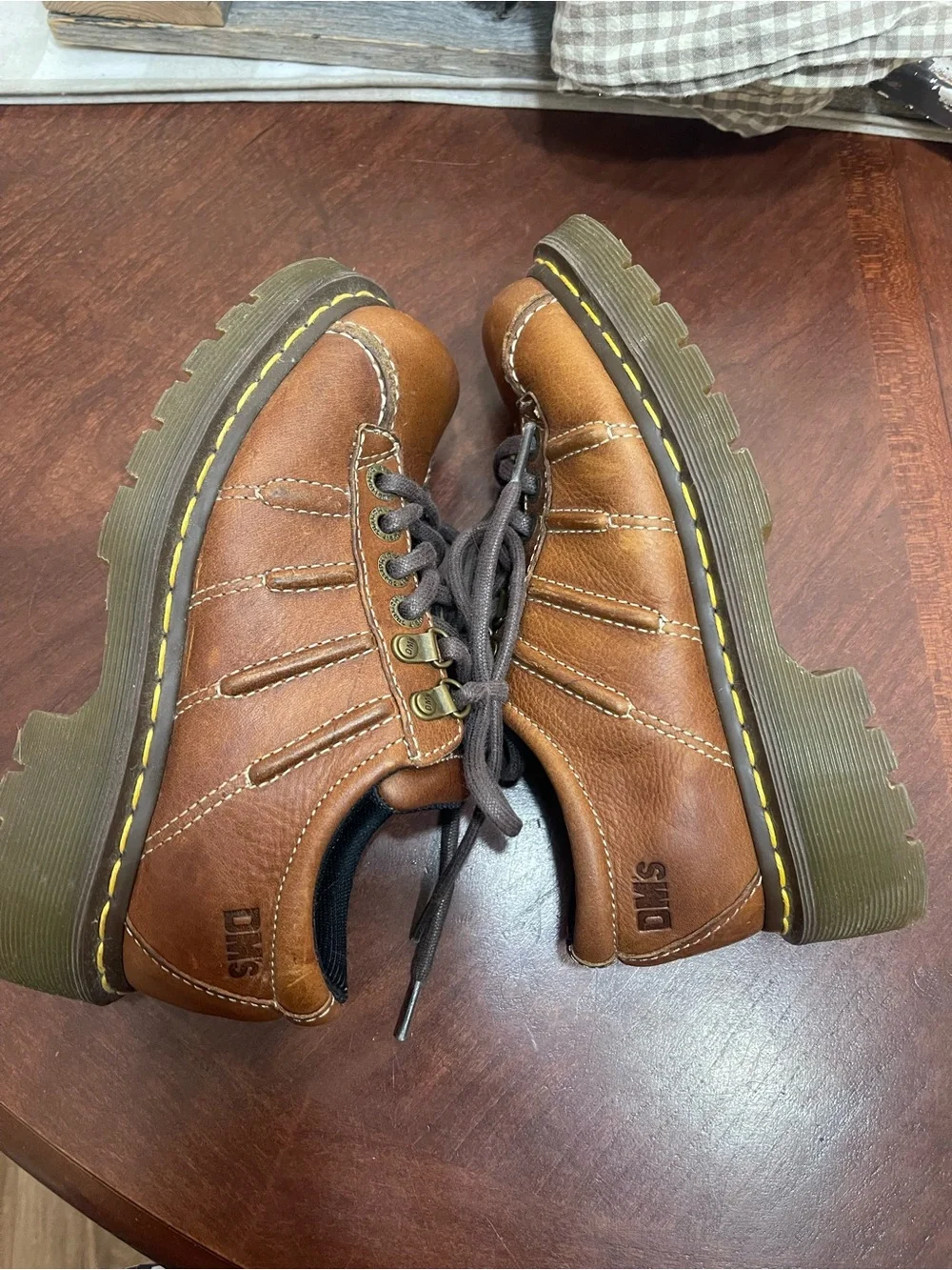 Dr. Marten's Vintage Leather Oxford Platforms lug sole Style 11306
